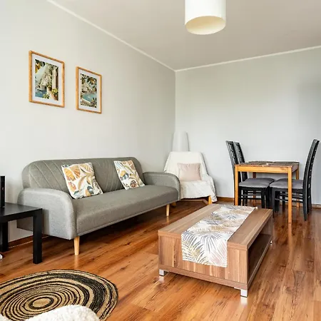 Apartment Przymorze Homely By Bookinghost *