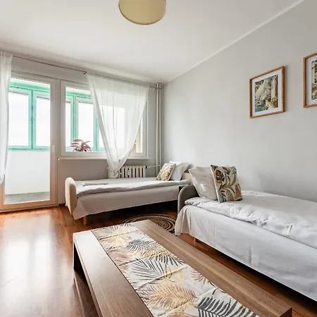 Apartment Przymorze Homely By Bookinghost